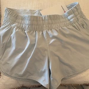 Lululemon shorts - never worn